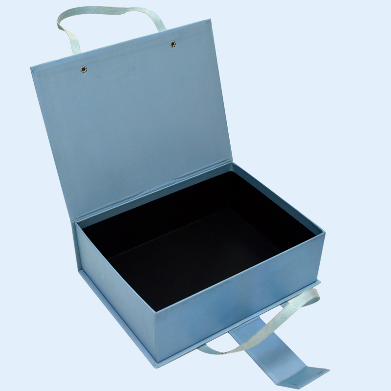 2026 Hardcover Box Folding Box Metal Handle Packaging