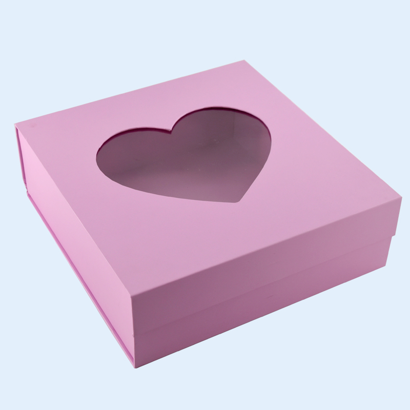 Clothing Packaging Gift Box with Heart-shaped Window