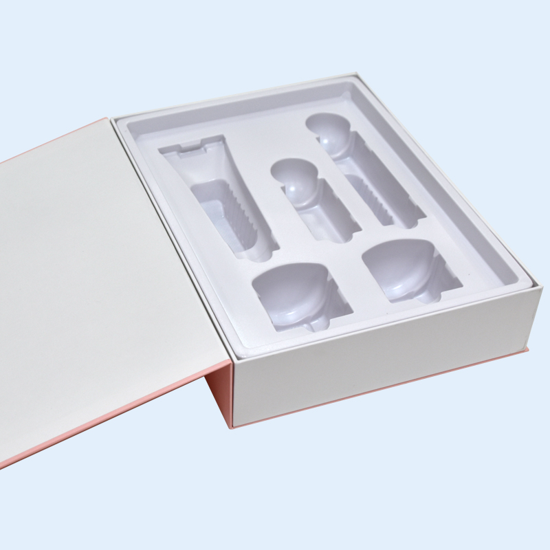 Customized Skincare Packaging Box with Golden hot Stamping